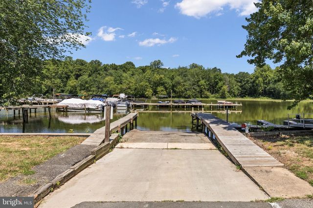249 DERBY LN, Louisa, VA 23093