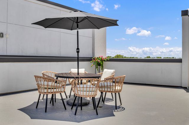 610 N Oak Cliff Boulevard 203, Dallas, TX 75208