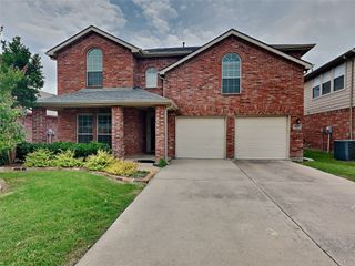 9045 Trail Blazer Drive, Fort Worth, TX 76131