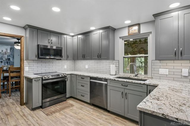 7226 Robb Drive, Arvada, CO 80005