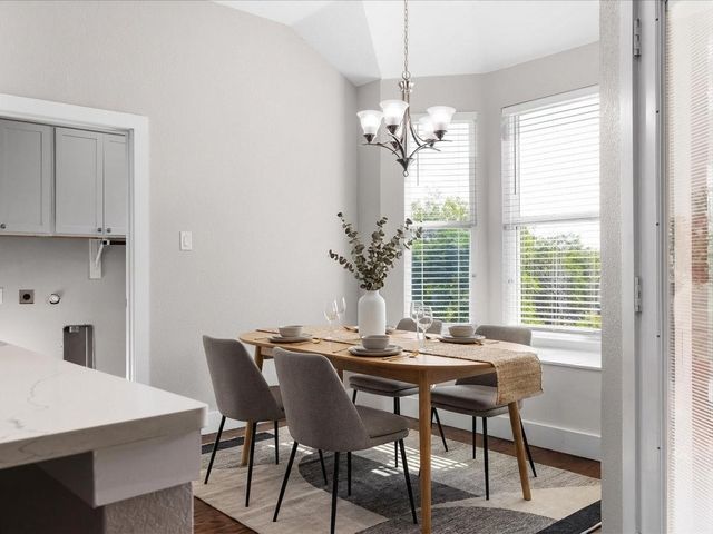 2700 Refugio Avenue, Fort Worth, TX 76164