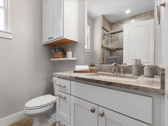 2700 Refugio Avenue, Fort Worth, TX 76164