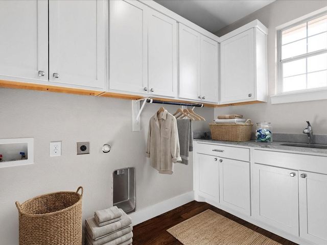 2700 Refugio Avenue, Fort Worth, TX 76164