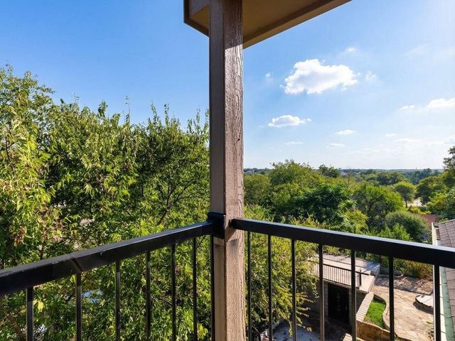 2700 Refugio Avenue, Fort Worth, TX 76164