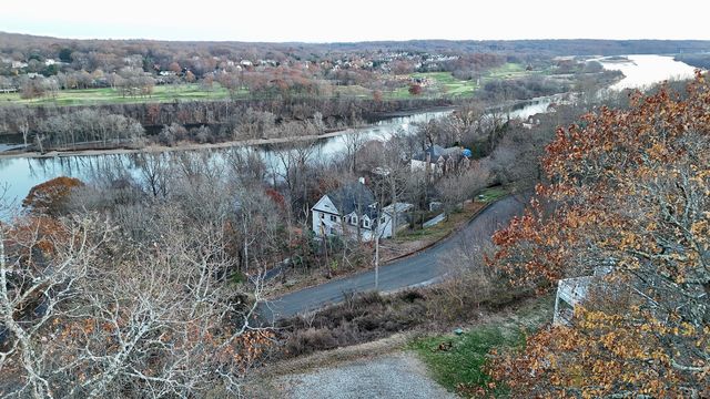 88 Rocky Rest Road, Shelton, CT 06484