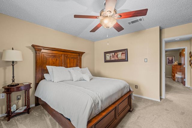 1500 W Lynn Street, Slaton, TX 79364