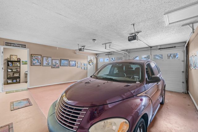 1500 W Lynn Street, Slaton, TX 79364