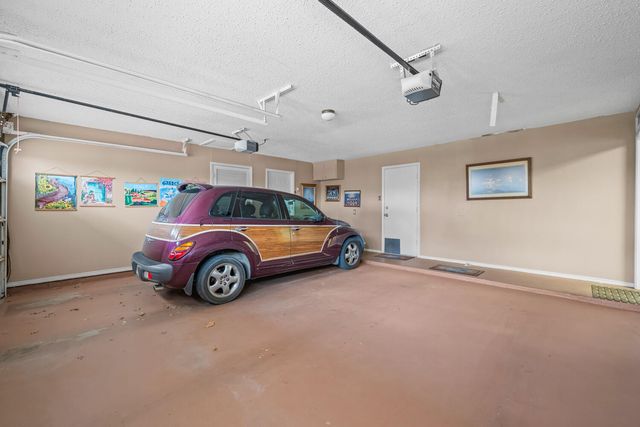 1500 W Lynn Street, Slaton, TX 79364