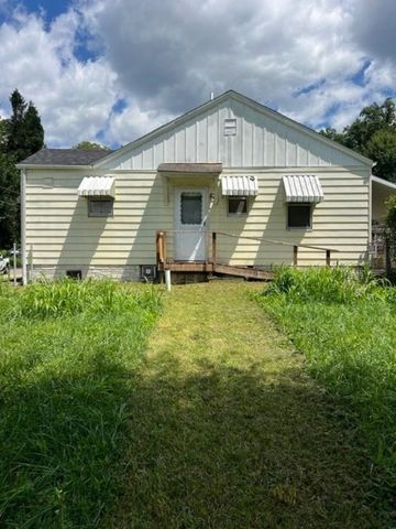 1903 McVeigh Ave, Huntington, WV 25701