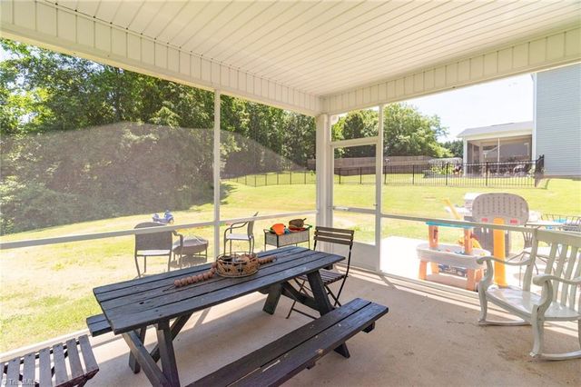 4928 Cranfill Lane, Walkertown, NC 27051