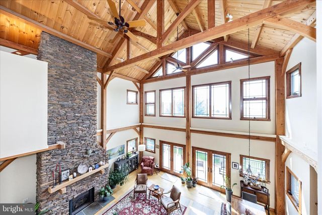 6740 ST ANNES DR, Fayetteville, PA 17222