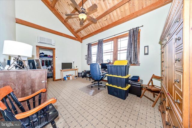 6740 ST ANNES DR, Fayetteville, PA 17222