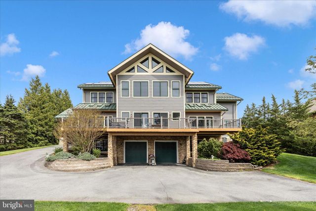 6740 ST ANNES DR, Fayetteville, PA 17222