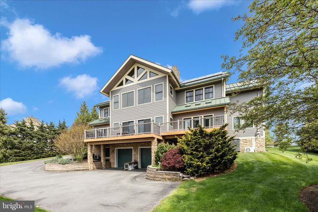 6740 ST ANNES DR, Fayetteville, PA 17222