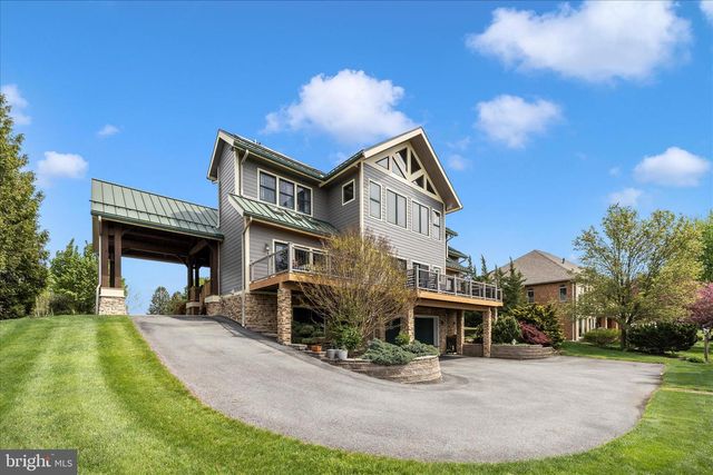 6740 ST ANNES DR, Fayetteville, PA 17222