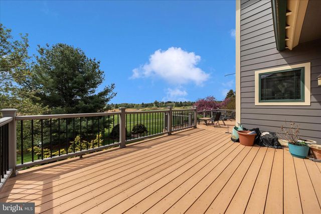 6740 ST ANNES DR, Fayetteville, PA 17222