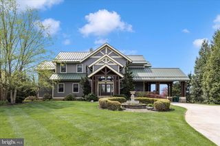 6740 ST ANNES DR, Fayetteville, PA 17222
