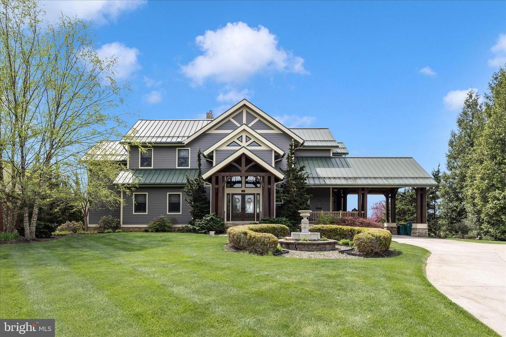 6740 ST ANNES DR, Fayetteville, PA 17222