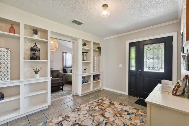 4818 HOLIDAY DRIVE, Tampa, FL 33615