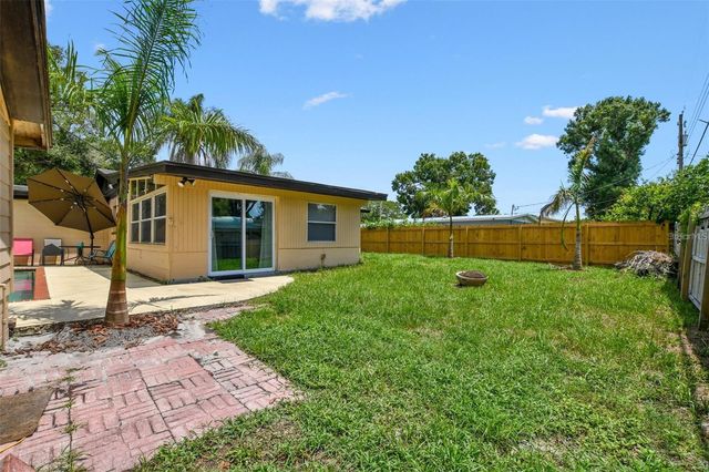 4818 HOLIDAY DRIVE, Tampa, FL 33615
