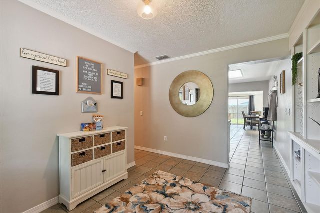 4818 HOLIDAY DRIVE, Tampa, FL 33615