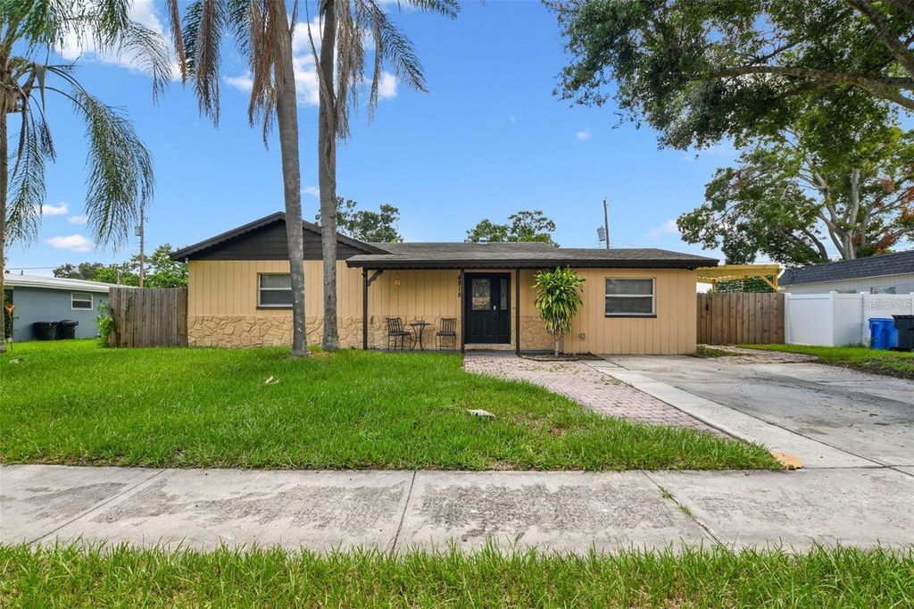 4818 HOLIDAY DRIVE, Tampa, FL 33615