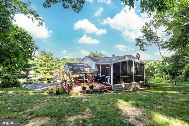 2718 ASPEN DR, Hampstead, MD 21074