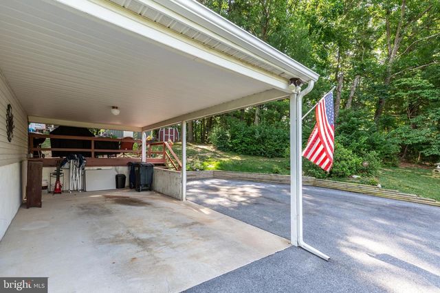 2718 ASPEN DR, Hampstead, MD 21074