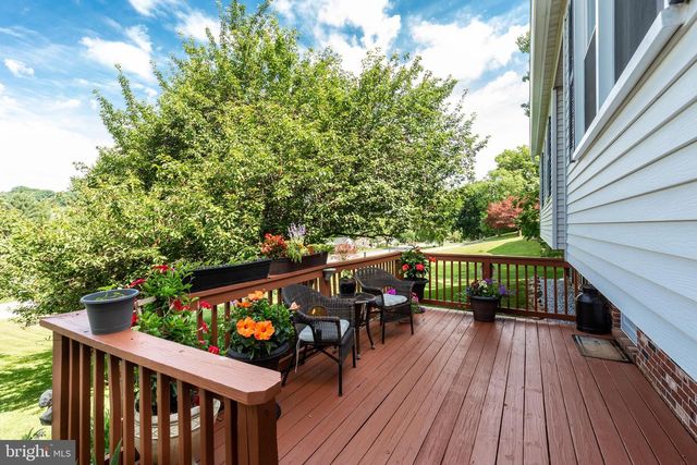 2718 ASPEN DR, Hampstead, MD 21074