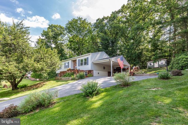 2718 ASPEN DR, Hampstead, MD 21074