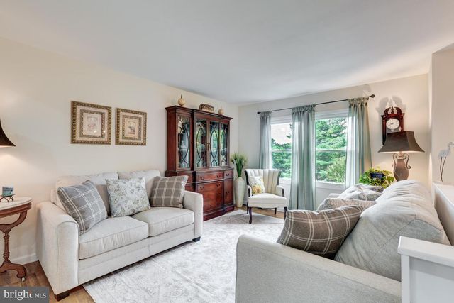 2718 ASPEN DR, Hampstead, MD 21074