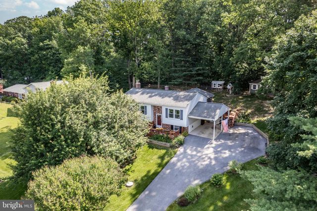 2718 ASPEN DR, Hampstead, MD 21074