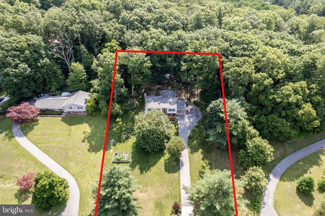 2718 ASPEN DR, Hampstead, MD 21074