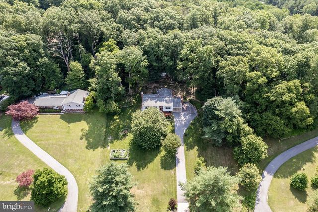 2718 ASPEN DR, Hampstead, MD 21074