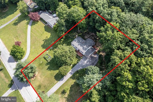 2718 ASPEN DR, Hampstead, MD 21074