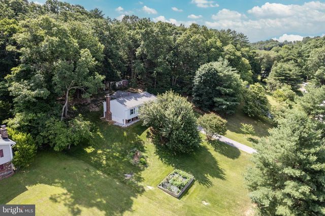 2718 ASPEN DR, Hampstead, MD 21074