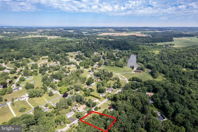 2718 ASPEN DR, Hampstead, MD 21074