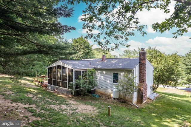 2718 ASPEN DR, Hampstead, MD 21074