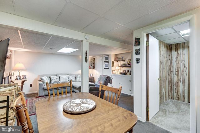 2718 ASPEN DR, Hampstead, MD 21074