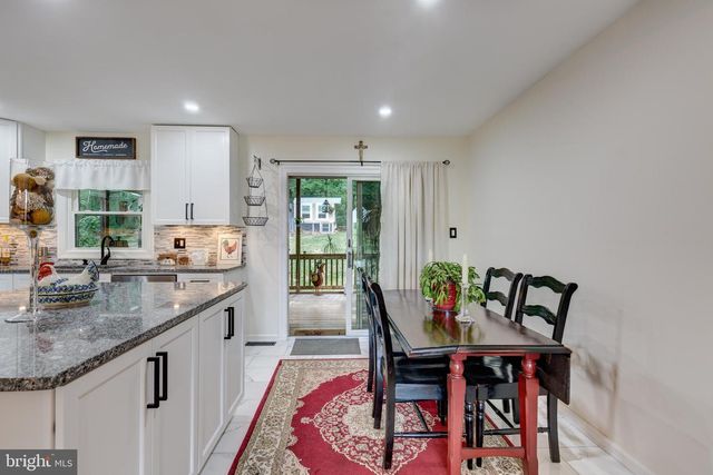 2718 ASPEN DR, Hampstead, MD 21074