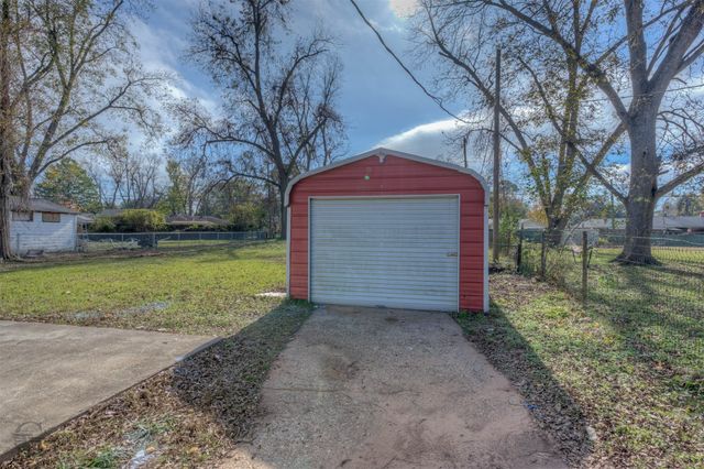 715 E Washington Street, Shreveport, LA 71104