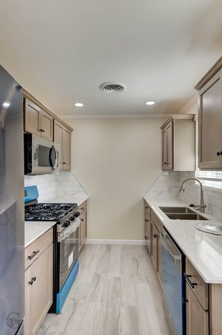 715 E Washington Street, Shreveport, LA 71104