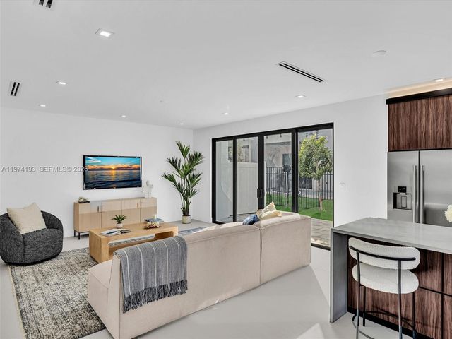 4616 SW 32ND AVE A1, Dania Beach, FL 33312