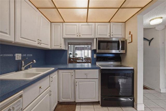 5961 NW 61st Ave 111, Tamarac, FL 33319