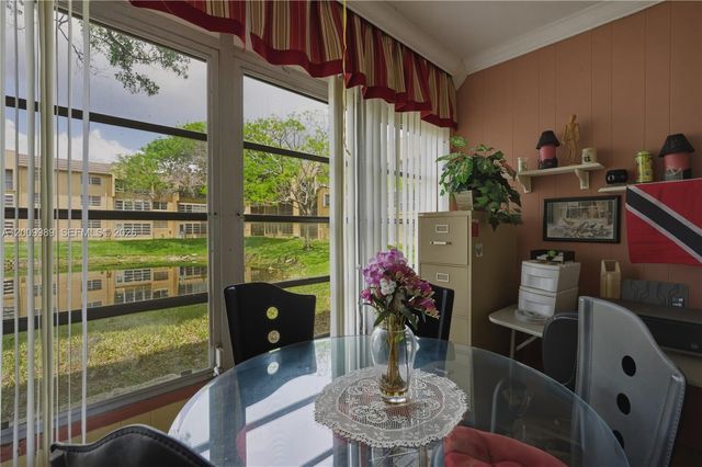 5961 NW 61st Ave 111, Tamarac, FL 33319