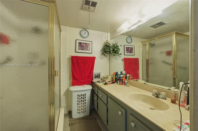 5961 NW 61st Ave 111, Tamarac, FL 33319