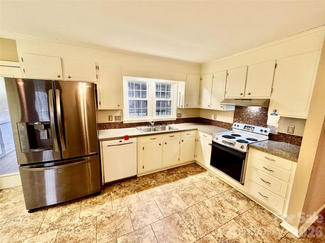 7817 Ritter Drive, Charlotte, NC 28270