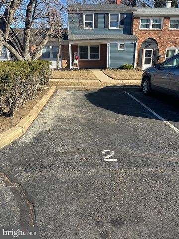 2 RUSCOMBE CT, Willingboro, NJ 08046