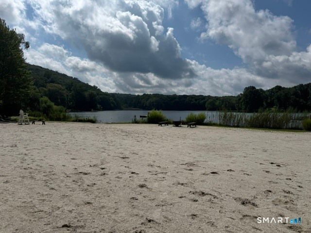 131 Seth Low Mountain Road, Ridgefield, CT 06877