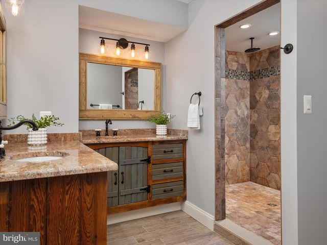 5108 MOUNTAIN RD, Pasadena, MD 21122